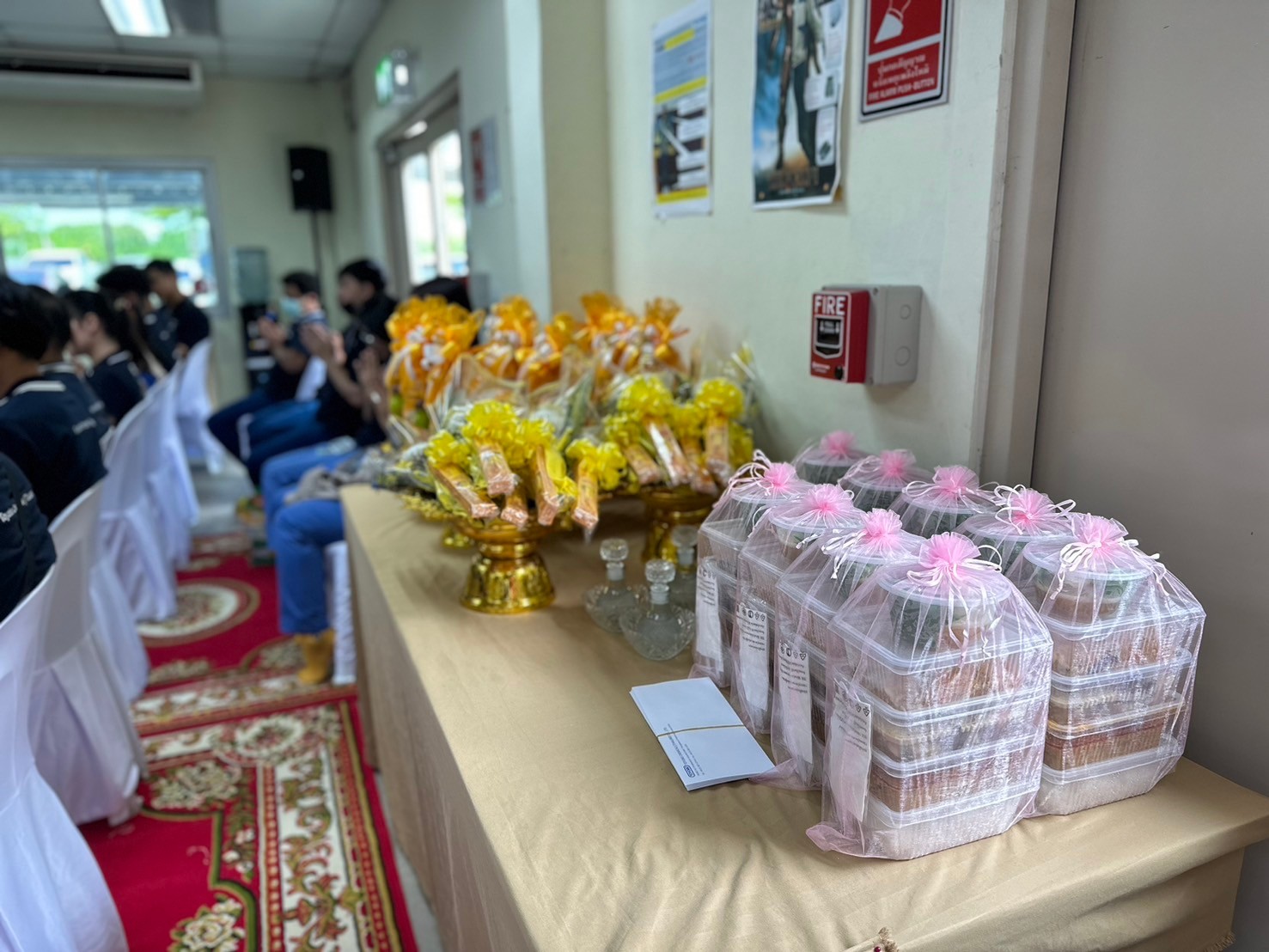 LINE_ALBUM_27824 ทำบุญบริษัทโตโยโบะ_240904_1.jpg